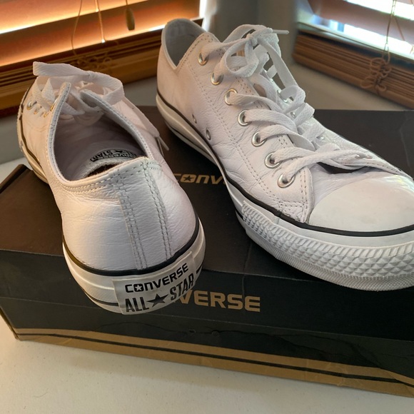 Men’s Converse - Picture 2 of 3